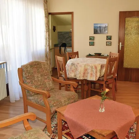 One-bedroom In Apartment