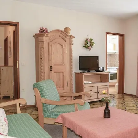 One-bedroom In Apartment